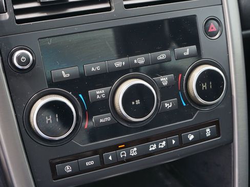 Used 2019 Land Rover Discovery Sport HSE image 22