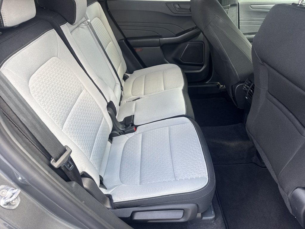 Used 2025 Ford Escape Active w/ Tech Pack #1 FWD image 15