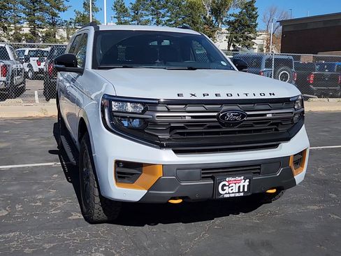 New 2025 Ford Expedition Tremor image 13