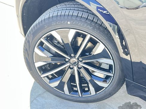 New 2026 Volvo XC90 B6 Ultra w/ Protection Package Premier AWD/4WD image 12