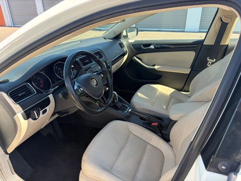 Used 2017 Volkswagen Jetta SEL image 11