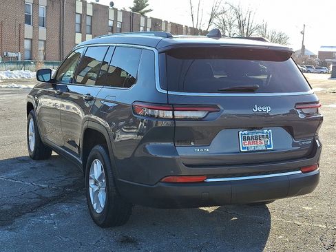 Used 2023 Jeep Grand Cherokee L Laredo image 4