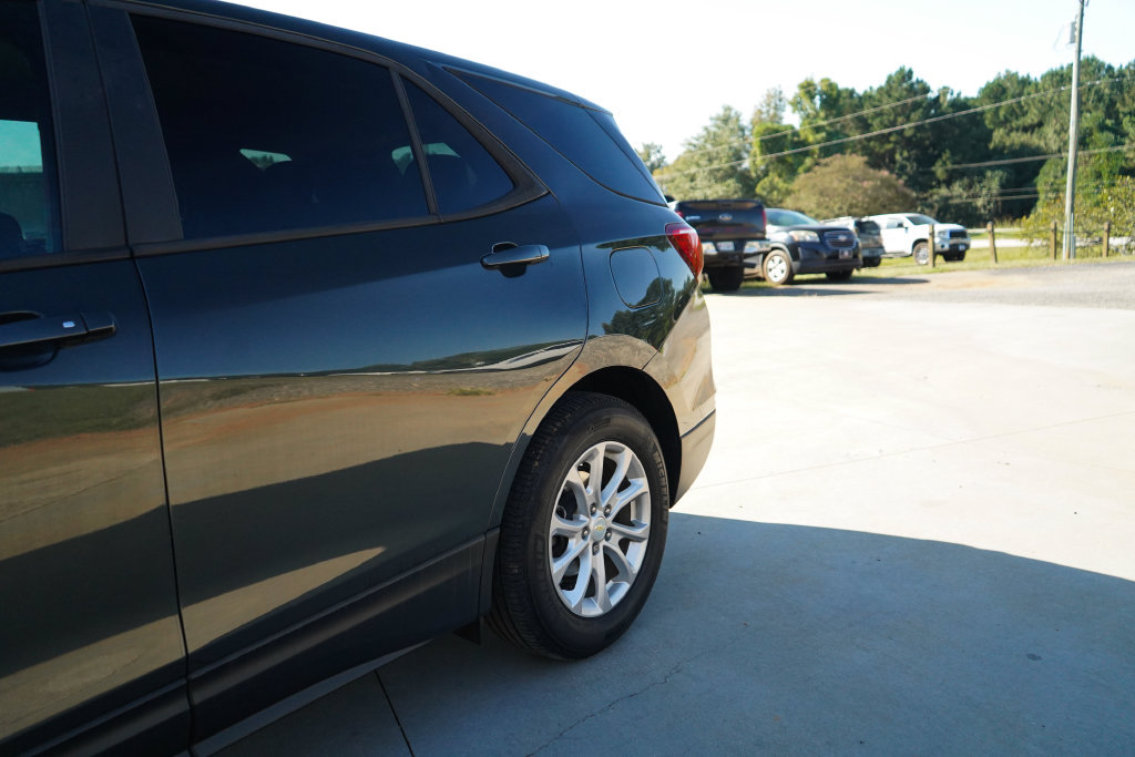 Used 2020 Chevrolet Equinox LS w/ LS Convenience Package FWD image 21