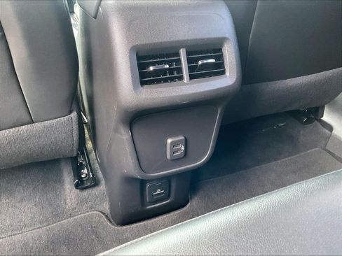 Used 2024 Chevrolet Equinox RS AWD/4WD image 27