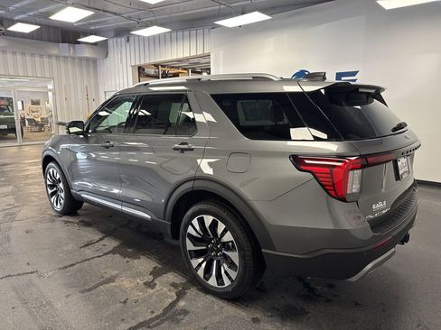 New 2026 Ford Explorer Platinum image 7