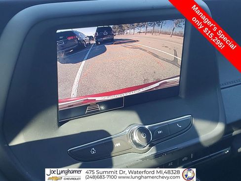 Used 2021 Chevrolet Camaro LT RWD image 16