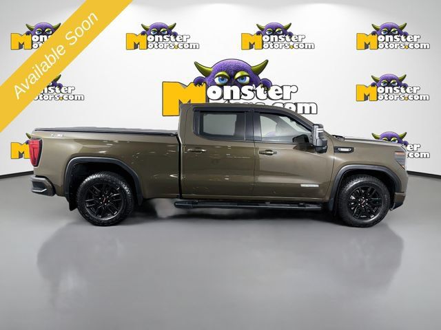 Used 2023 GMC Sierra 1500 Elevation w/ LPO, Elevation Black Package AWD/4WD image 4
