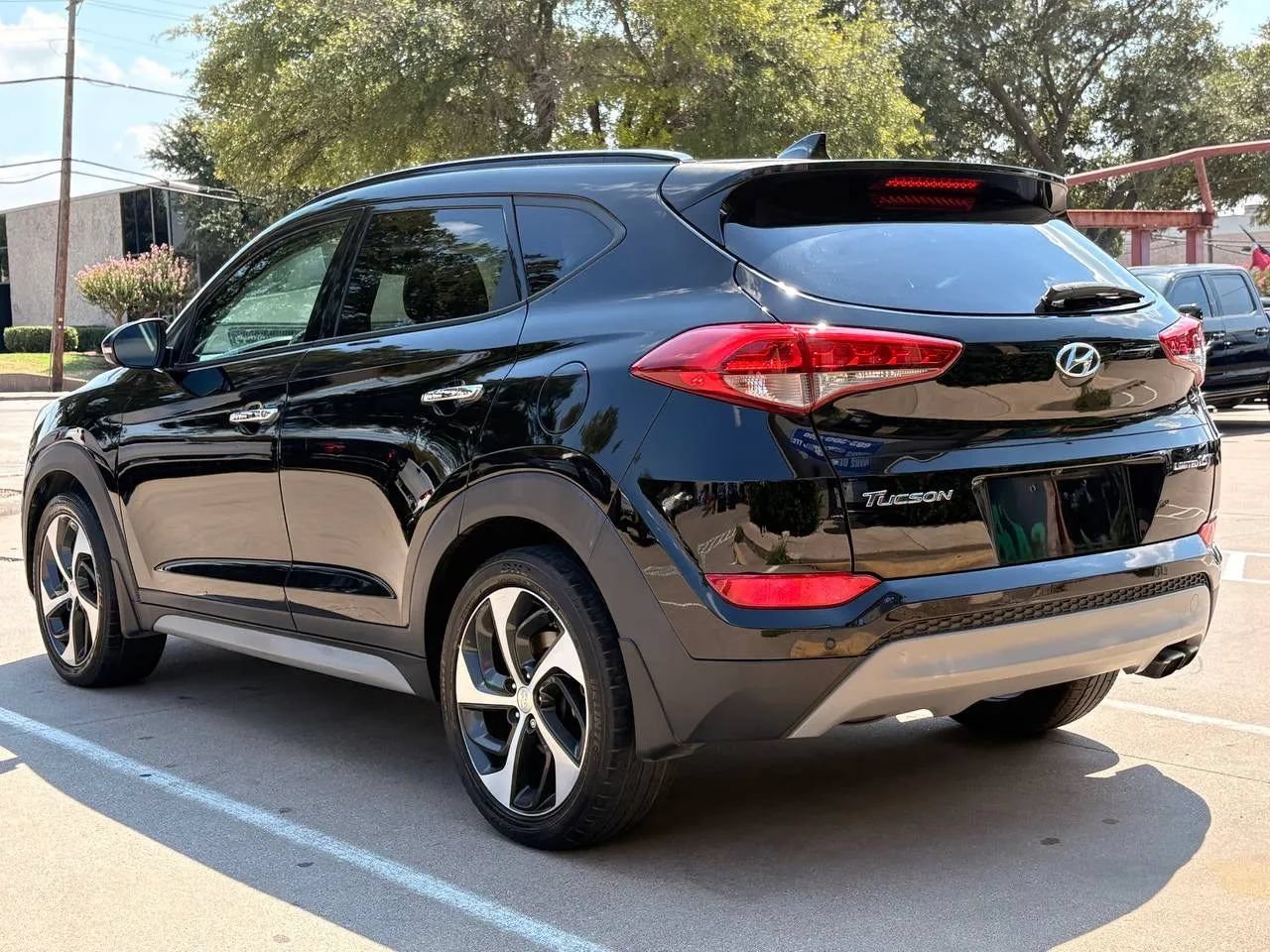 Used 2018 Hyundai Tucson Limited w/ Ultimate Package 02 FWD image 5
