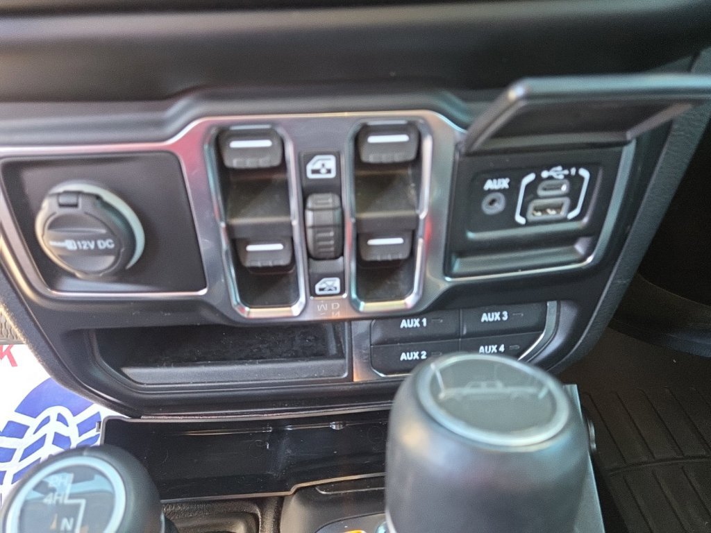 Used 2020 Jeep Gladiator Overland AWD/4WD image 30