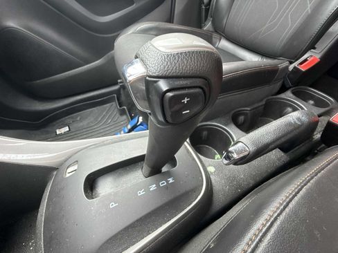 Certified 2018 Chevrolet Trax LT w/ LT Convenience Package FWD image 15