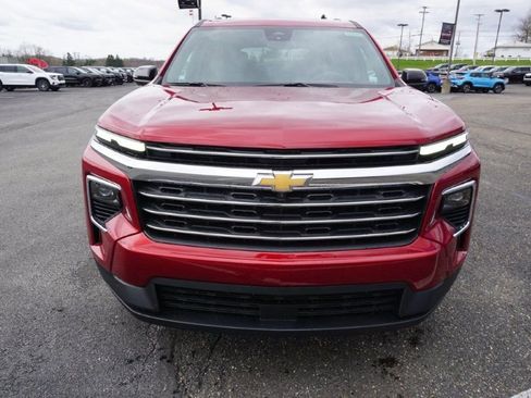 New 2025 Chevrolet Traverse LT w/ Driver Confidence Package image 2