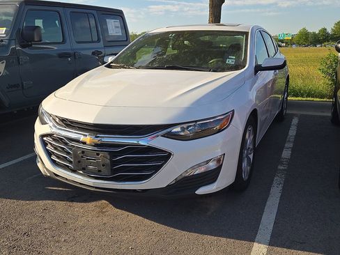 Used 2023 Chevrolet Malibu LT FWD image 1