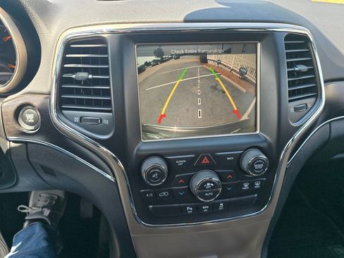 Used 2015 Jeep Grand Cherokee Limited image 27