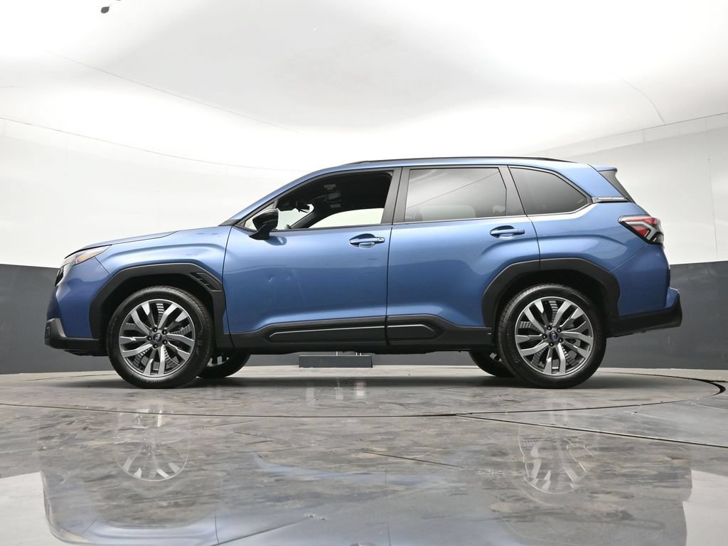Used 2025 Subaru Forester Touring AWD/4WD image 25