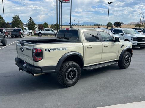 Used 2025 Ford Ranger Raptor AWD/4WD image 7