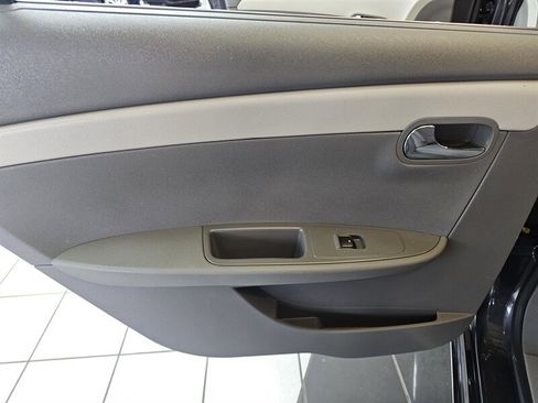 Used 2011 Chevrolet Malibu LT w/ Power Convenience Package image 17