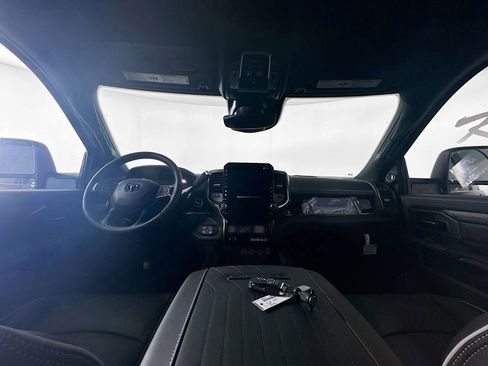 New 2026 RAM 2500 Limited w/ Towing Technology Group AWD/4WD image 9