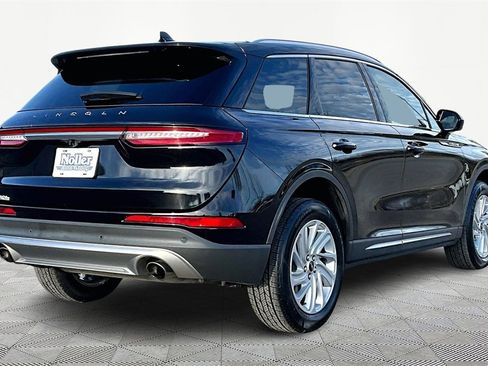 Used 2022 Lincoln Corsair FWD image 2