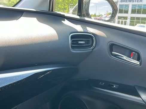 Used 2017 Toyota Prius Prime Advanced FWD image 17