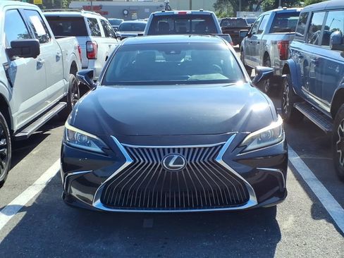 Used 2019 Lexus ES 350 w/ Premium Package FWD image 2