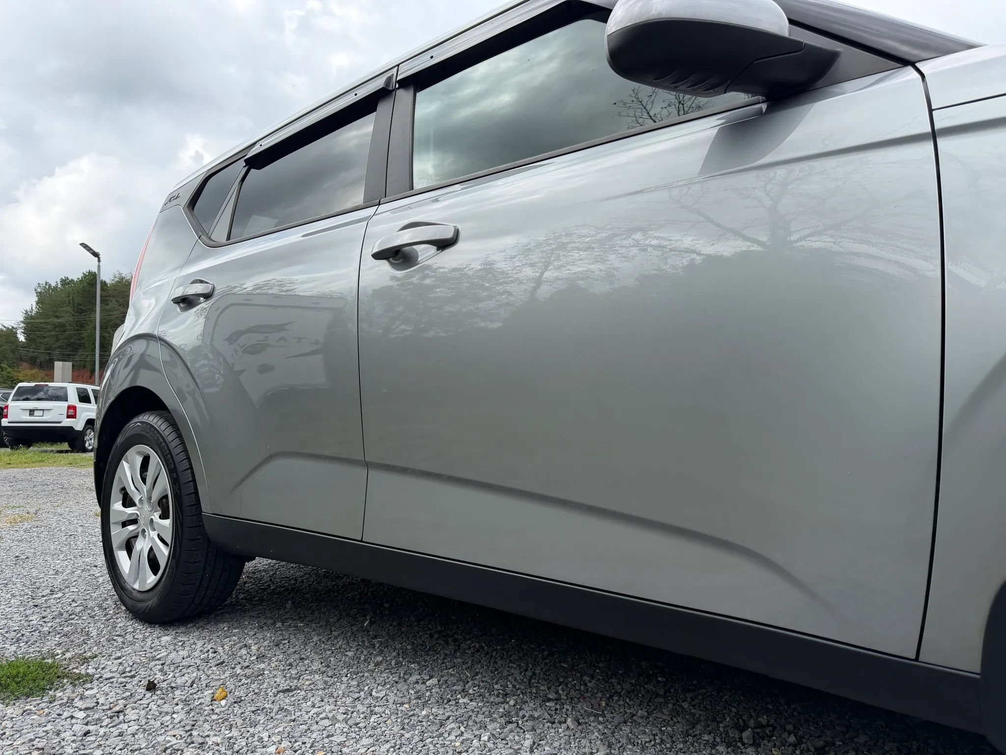 Used 2022 Kia Soul LX FWD image 9