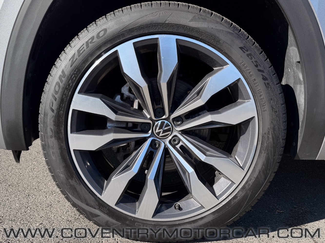 Used 2022 Volkswagen Atlas Cross Sport SEL Premium R-Line AWD/4WD image 11