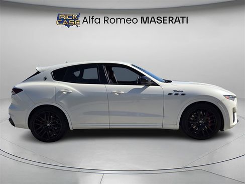 Used 2022 Maserati Levante Modena image 4