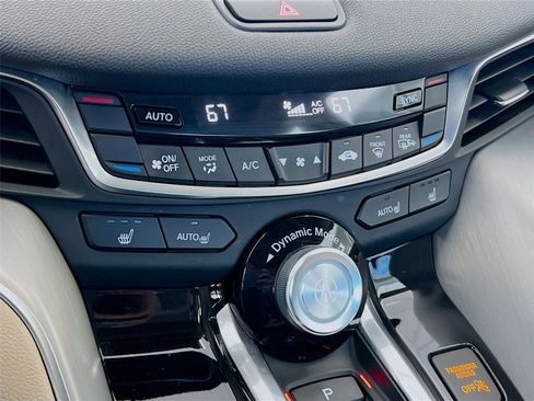 Used 2022 Acura TLX FWD image 9