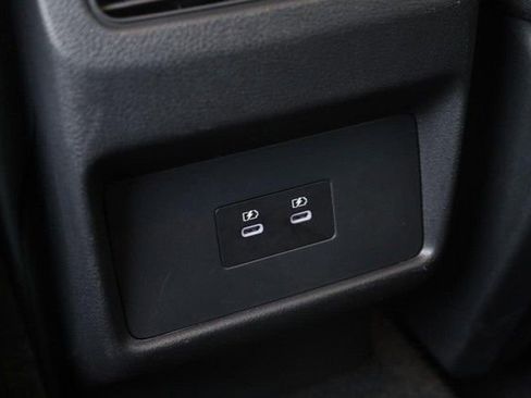 Certified 2025 Nissan Rogue SV FWD image 21