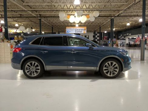 Used 2016 Lincoln MKX Reserve w/ Technology Package AWD/4WD image 4