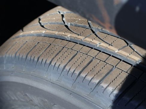 New 2026 Chevrolet Equinox LT w/ Convenience Package II image 12