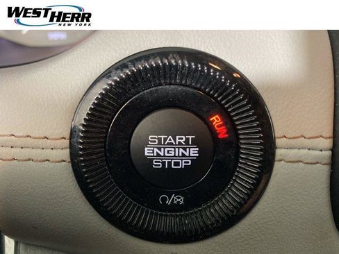 Used 2022 Jeep Compass Limited AWD/4WD image 10