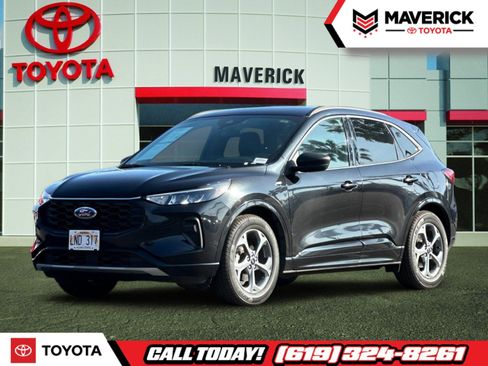 Used 2023 Ford Escape ST-Line image 1