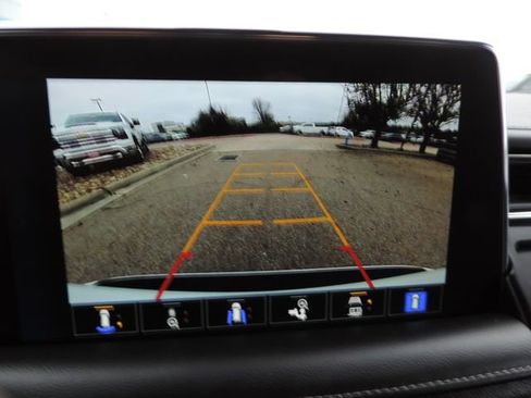 Certified 2022 Chevrolet Suburban LT w/ Luxury Package image 32