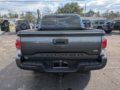 Used 2023 Toyota Tacoma TRD Sport image 5