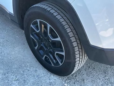 Used 2019 Jeep Compass Trailhawk w/ Leather Interior Group AWD/4WD image 4