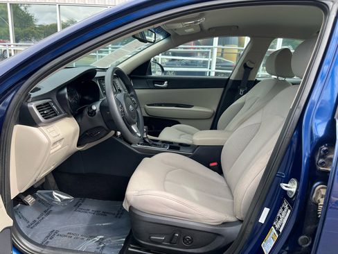 Used 2016 Kia Optima LX w/ LX Convenience Package image 11