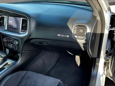 Used 2022 Dodge Charger Scat Pack w/ Daytona Edition Group image 26