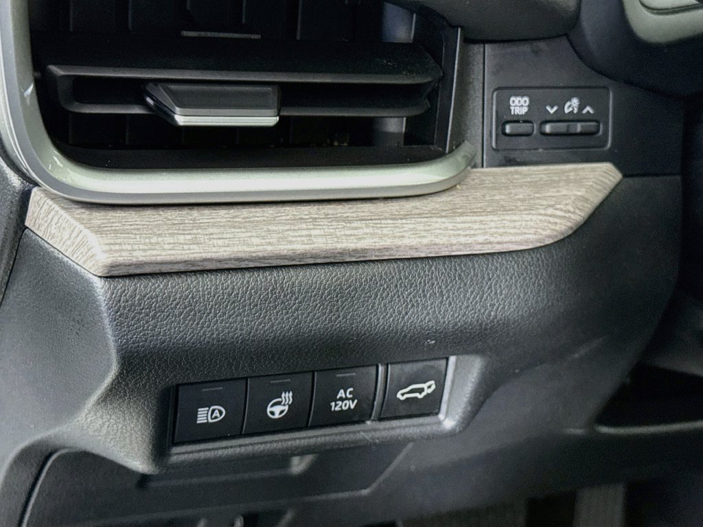 Certified 2024 Toyota Grand Highlander AWD Hybrid image 20