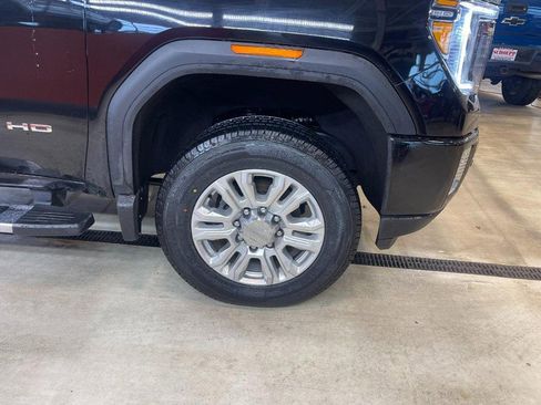 Used 2023 GMC Sierra 2500 Denali image 8