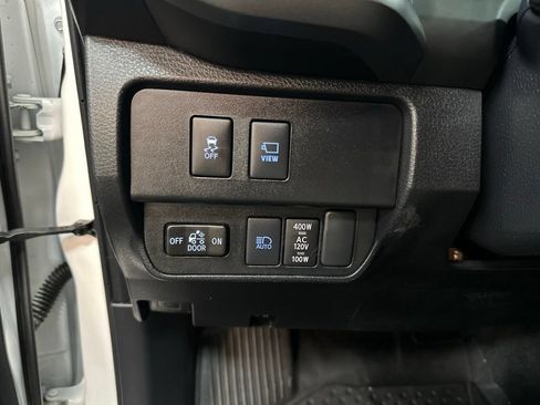 Used 2023 Toyota Tacoma TRD Sport w/ Advanced Technology Package AWD/4WD image 34