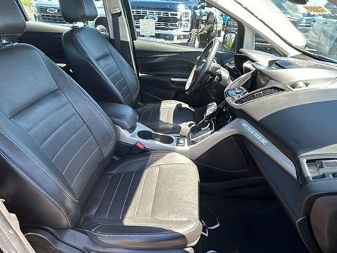 Used 2014 Ford C-MAX Energi SEL w/ Equipment Group 302A FWD image 11