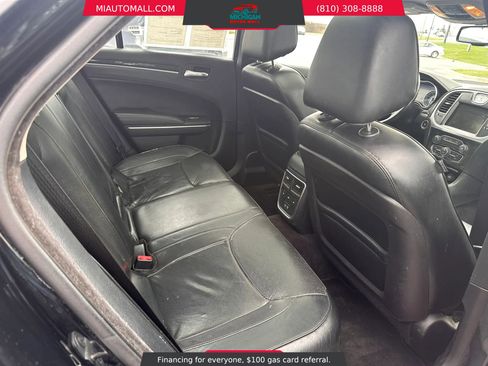 Used 2016 Chrysler 300 C AWD/4WD image 16