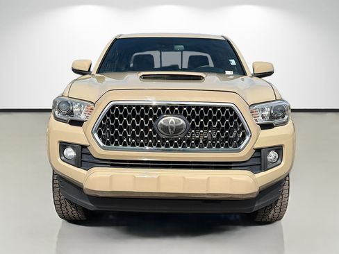 Used 2019 Toyota Tacoma TRD Sport RWD image 8