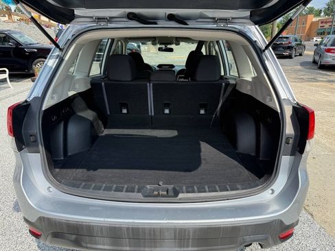 Used 2019 Subaru Forester AWD/4WD image 8