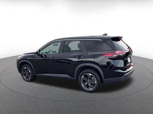 Used 2025 Nissan Rogue SV AWD/4WD image 10