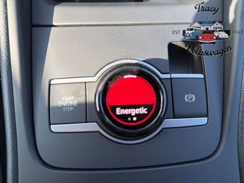 New 2026 Volkswagen Tiguan SE R-Line image 14