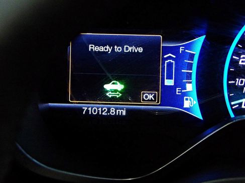 Used 2016 Ford C-MAX Energi SEL w/ Equipment Group 302A FWD image 15