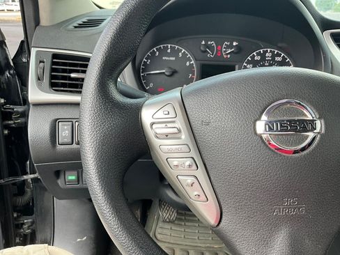 Used 2016 Nissan Sentra S FWD image 10