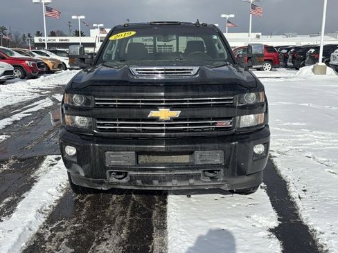 Used 2019 Chevrolet Silverado 2500 LTZ w/ Duramax Plus Package image 2
